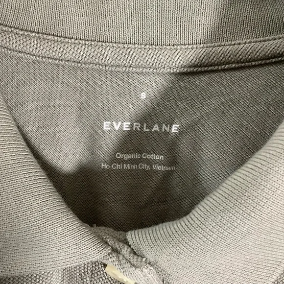 Everlane Organic Cotton Women's Polo Shirt, neutral sage color, size small - Picture 4 of 6